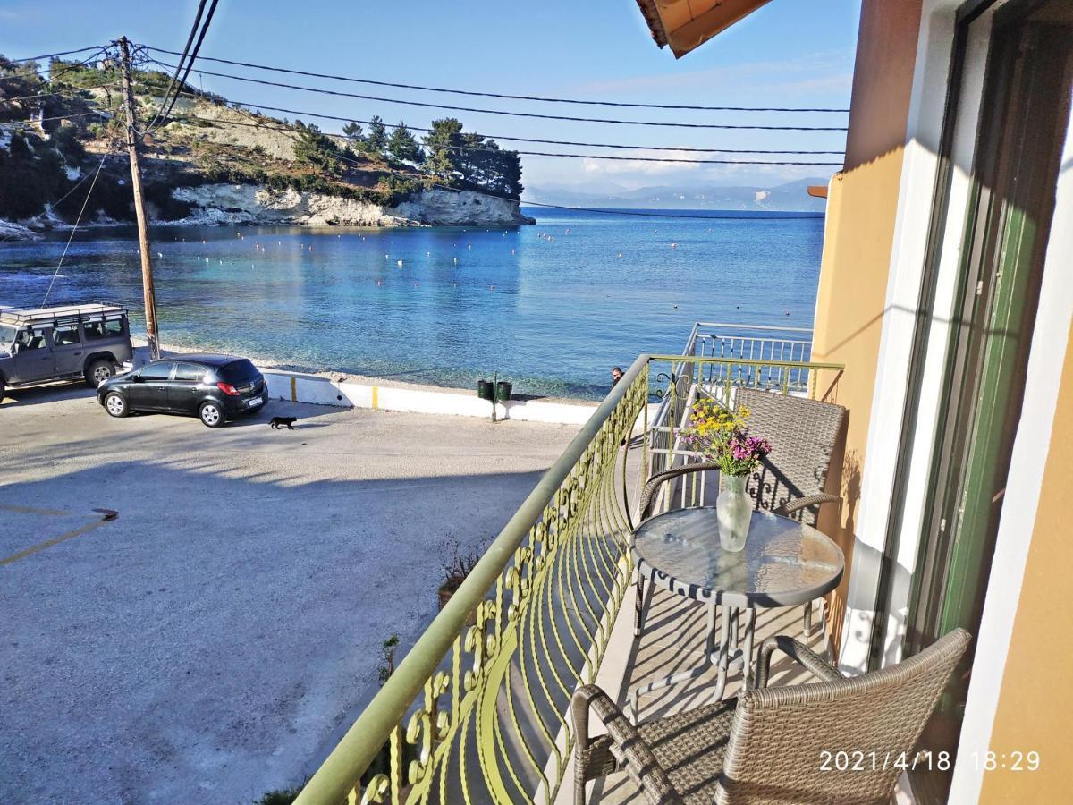 Old Harbour Apartments By Corfuescapes Gaios Esterno foto