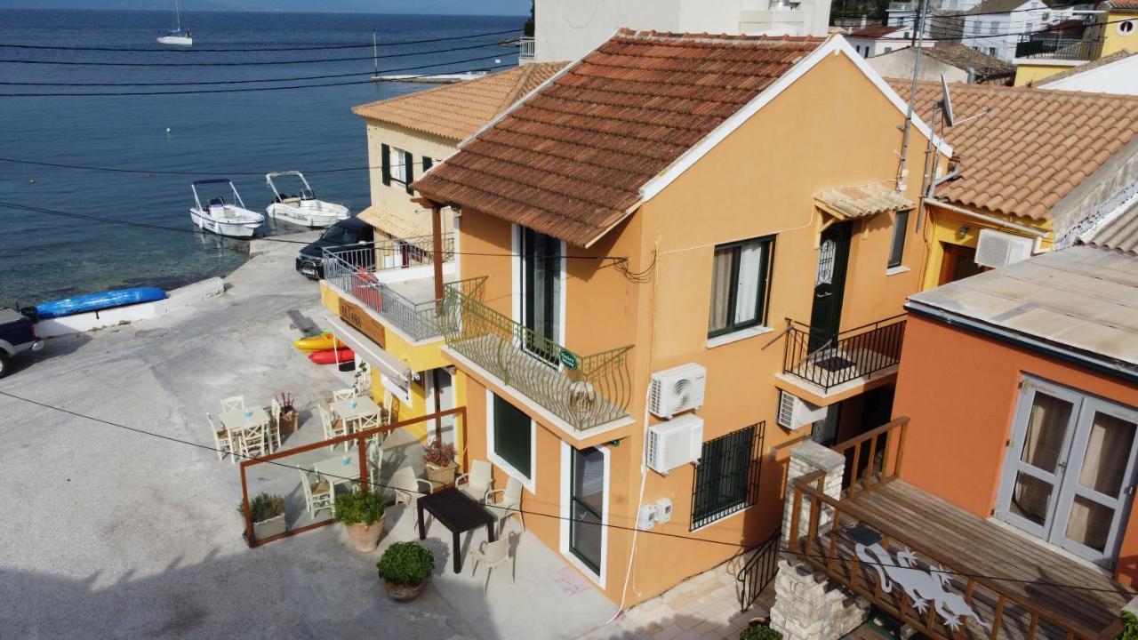 Old Harbour Apartments By Corfuescapes Gaios Esterno foto