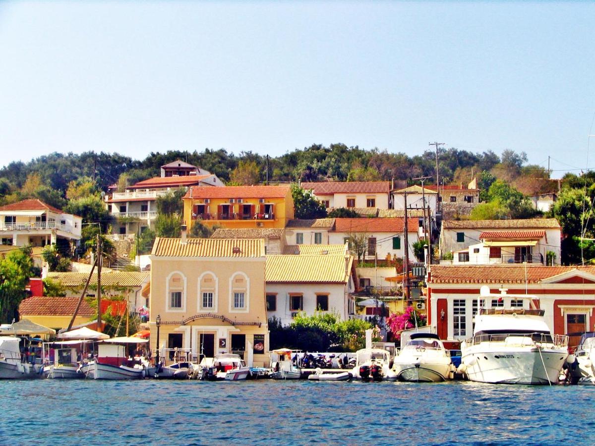 Old Harbour Apartments By Corfuescapes Gaios Esterno foto